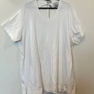 🎉 Venezia Vitale White Short Sleeve Top